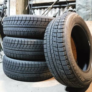 BLIZZAK ブリザック VRX 185/65R15 BRIDGESTONE(ブリヂストン) 愛知手渡し,交換可 個人宅配送不可 中古スタッドレス4本 781-84