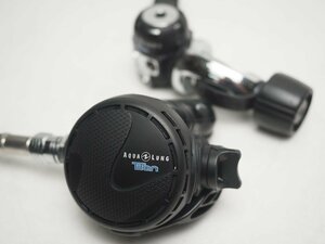 USED AQUALUNG アクアラング Titan タイタン レギュレター 動作確認済 レギュレーター ランク:AA ダイビング用品 [R2-55956]