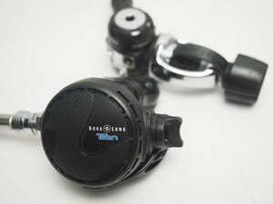 USED 1円～同梱不可 AQUALUNG アクアラング Titan タイタン レギュレター 動作確認済 レギュレーター ランク:AA ダイビング用品 [QQ55976]