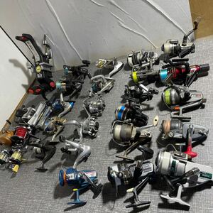 Daiwa SHIMANO などリール 竿受けなど釣り具 30個　ジャンク