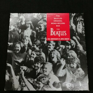 C11 中古LP 中古レコード ビートルズ BEATLES 20th anniversary of japan concert mono record box オリジナルモノレコード11枚組　冊子付