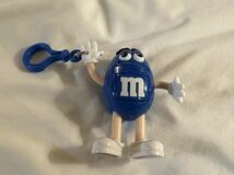 m&m's 青色 Blue キーホルダー キャンディディスペンサー 管理ANT15 アメリカ エムアンドエムズ キーチェーン_画像1