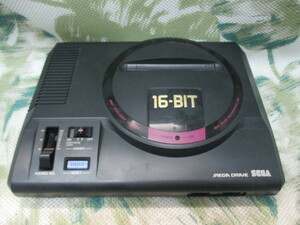 SEGA セガ MEGA DRIVE メガドライブ 16BIT HAA-2510 本体のみ ゲーム ジャンク