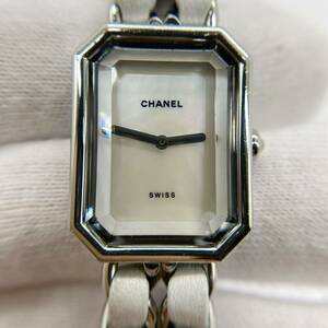 CHANEL シャネル レディース腕時計 プルミエール クォーツ シェル シルバー ホワイト Lサイズ