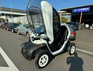 RENAULT TWIZY ルノートゥイージー ミニカー EV 電気自動車　個人 自賠責付 ( 1816KM ) MODEL 2020