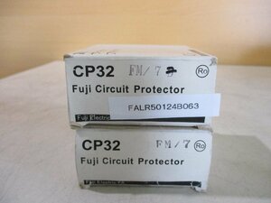 新古 Fuji Electric CP32FM/7 7A 2Pole 2個(FALR50124B063)