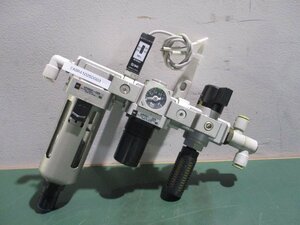 中古 SMC AR2501-02G/AF3000-02D/IS1000 レギュレータセット(EABR41025D003)