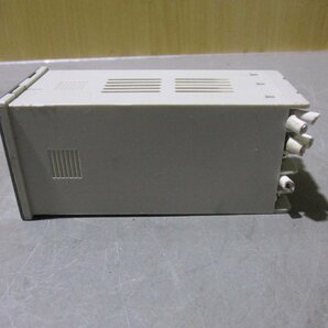 中古 YAMATAKE Temperature controller SDC10 C10T0DRA0100 温度調節器(JACR50217A037)の画像3