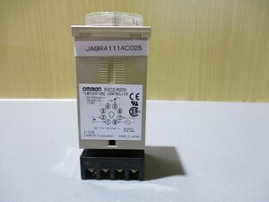 中古 OMRON E5C2-R20K 電子温度調節器(JABR41114C025)