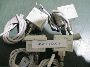 中古 SMC ISE30A-01-C-M 2色表示式高精度デジタル圧力スイッチ 4個(JABR41212D018)