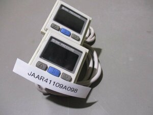 中古 SMC デジタル圧力スイッチ ISE30A-C6H-N-M 2セット(JAAR41109A098)