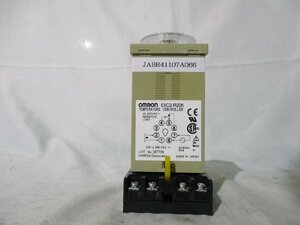 中古 OMRON TEMPERATURE CONTROLLER E5C2-R20K 電子温度調節器(JABR41107A066)