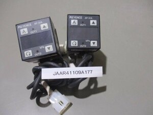 中古 KEYENCE AP-31A 2色表示デジタル圧力センサ 2セット(JAAR41109A177)