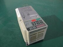 中古 YASKAWA V1000 Inverter CIMR-VA2A0002BSA インバーター 0.4KW/0.2KW AC3PH 200-240V 50/60Hz(LAAR41101B104)_画像3