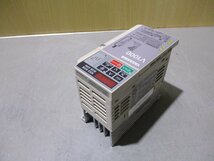 中古 YASKAWA INVERTER CIMR-VA2A0004BAA インバータ 0.75kW/0.4kW(LADR41223B117)_画像1