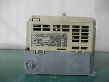 中古 YASKAWA Vs mini J7 CIMR-J7AA20P4 インバータ(LAER41205B037)_画像2