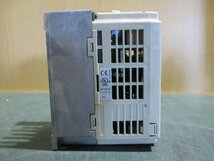 中古 YASKAWA Vs mini J7 CIMR-J7AA20P4 インバータ(LAJR50607B086)_画像2