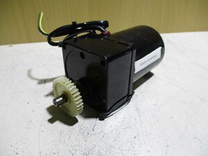 中古 ORIENTAL MOTOR REVERSIBLE MOTOR 2RK6GK-A2 6W/2GK7.5K(R50612GMB043)