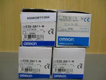 新古 OMRON PHOTO ELECTRIC SWITCH E3X-DA11-N 光電センサースイッチ 4個(R50629FFE004)_画像1