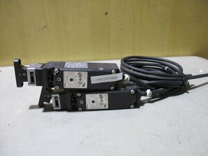 中古 IDEC SAFETY DOOR LOCK SWITCH HS5E-D4 ソレノイド付安全スイッチ 2個(R50719ADB028)