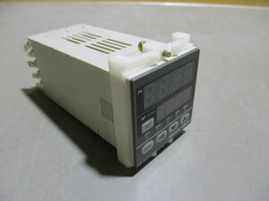 中古 YAMATAKE DIGITAL CONTROLLER SDC10 C10T6DTA0300 デジタル指示調節計 (R50922CDC007)