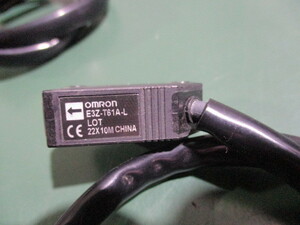 中古 OMRON E3Z-T61A-D/E3Z-T61A-L アンプ内蔵形光電センサ セット(AASR41014A141)