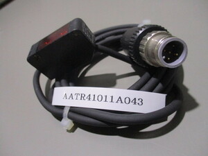 中古 KEYENCE PZ-V31P アンプ内蔵型光電センサ(AATR41011A043)