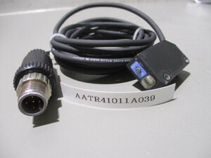 中古 KEYENCE PZ-V31P アンプ内蔵型光電センサ(AATR41011A039)