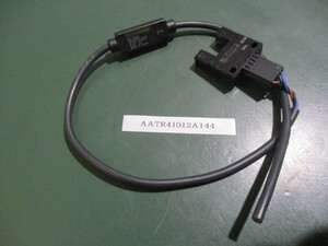 中古 OMRON EE-2002 用光電センサ信号変換器(AATR41012A144)