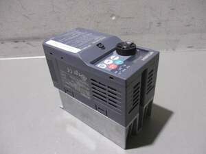 中古 MITSUBISHI FREQROL-D700 INVERTER FR-D720-0.4K インバータ 三相 200V(LAAR40727D005)