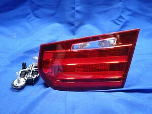 H27年 BMW 3シリーズ 320d Mスポーツ F30 前期 LDA-3D20 右テールランプ トランク側 フィニッシャーランプ 63217372794[ZNo:05005562]