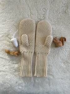 【新品 未使用】手袋 ミトン アイボリーホワイト レディース COS ウール100% 暖かい防寒