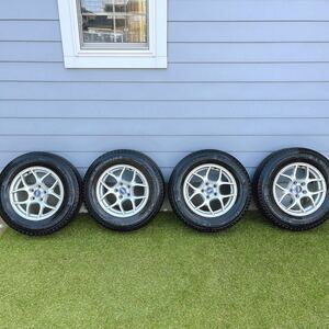 NR979 ブリジストン 16×6.5J OFF40 PCD114.3 215/70/16 5H 5穴 スタッドレスタイヤ MICHELIN LATITUDE X-ICE