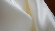 サテン（クリーム系）巾120ｃｍ　長さ５ｍ　化繊　中厚　即決￥1000_画像7