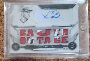 【1of1】 2019 Topps Triple Threads Patch Auto Trevor Bauer White Whale 1/1 トレバー・バウアー 横浜DeNAベイスターズ 直筆サイン