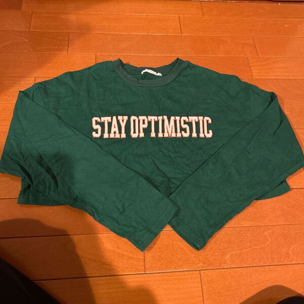 SPINNS 緑 ロンT 長袖Tシャツ