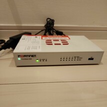 FortiGate fortinet UTM セキュリティルーター セキュリティ ルーター 50E FG-50E フォーティーゲート フォーティー フォーチィー_画像1