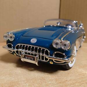 1/18 Chevrolet Corvette C1 1958 голубой Chevrolet Corvette MOTORMAX производства литье под давлением 