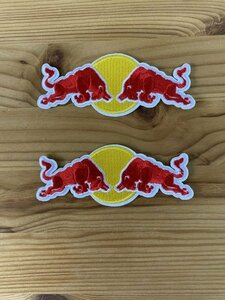 RED BULL レッドブル ロゴ ワッペン　レア　2枚セット