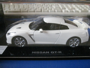 京商　日産 GT-R　ホワイト　1/43　新品未開封