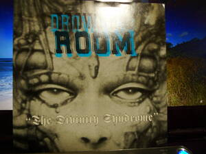 アナログ 7INCH EP●輸入盤～ Drowning Room The Divinity Syndrome レーベル:Trip Machine Laboratories TRIP MACHINE dose:3