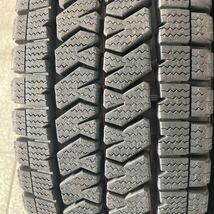 22年製造 195/80R15 107/105N LT BRIDGESTONE BLIZZAK VL10 スタッドレス 4本セット ハイエース キャラバン等_画像2