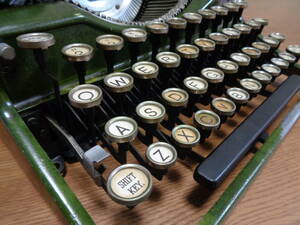  actual work goods UNDERWOOD STANDARD PORTABLE FOUR BANK under wood typewriter 1927 year made violet *eva- garden model 