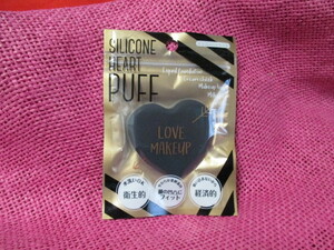 * silicon Heart puff cosmetics puff sponge black new goods unopened me-k sponge 