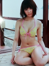 AKB48 島崎遥香 写真集　ぱるる困る_画像4