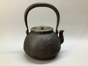 龍文堂 造 鉄瓶 金龍堂蓋 縦龍文 煎茶道具 水漏れ修復なし 重量1393g