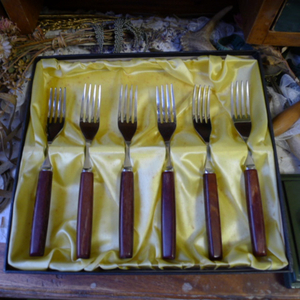 英国 デザートフォーク カトラリーセット 箱付き シェフィルード ヴィンテージ食器 イギリス蚤の市 フランスブロカント ヨーロッパ雑貨 605