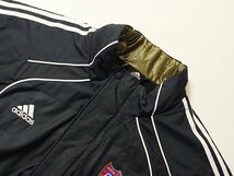 adidas　アディダス　FC東京　ベンチコート　正規品　中綿入り　サッカー　Jリーグ　パデッドコート　ライン入り　ベンチウォーマー_画像5