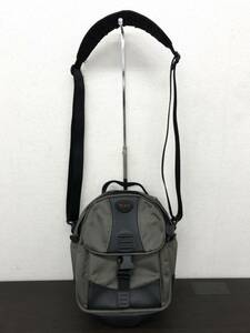 1104-101T⑯22337 バッグ TUMI トゥミ　メンズ グレーカーキ系　コンパクト　ショルダー　鞄　カバン