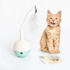 猫 おもちゃ 電動 自動 猫じゃらし 羽 リボン 運動不足 ストレス解消の画像2